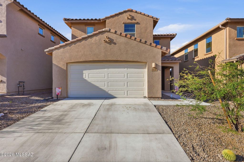 918 W Calle Lindo Clavel, Sahuarita, AZ 85629