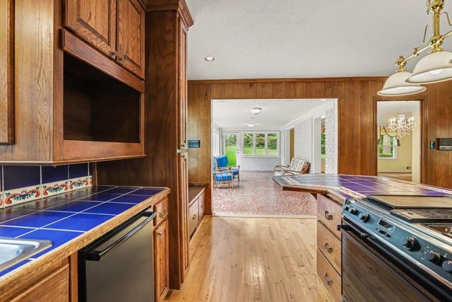 2241 Fairoaks Road, Decatur, GA 30033