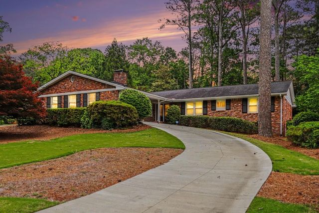 2241 Fairoaks Road, Decatur, GA 30033