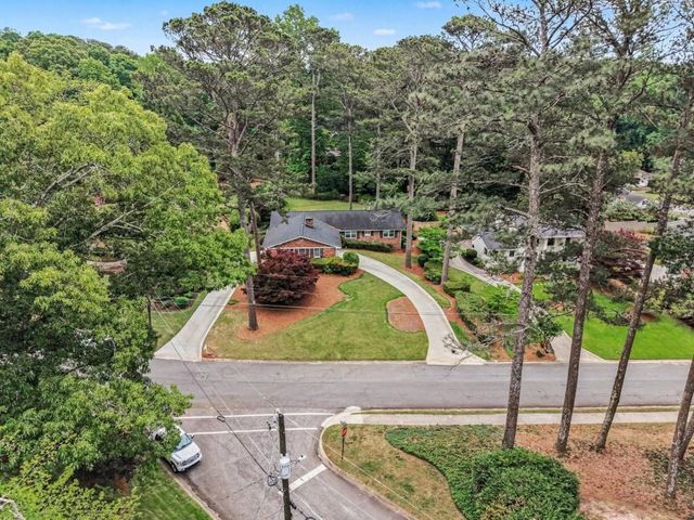 2241 Fairoaks Road, Decatur, GA 30033