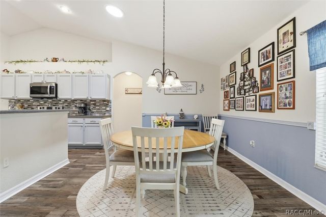 3090 W Mustang Boulevard, Beverly Hills, FL 34465