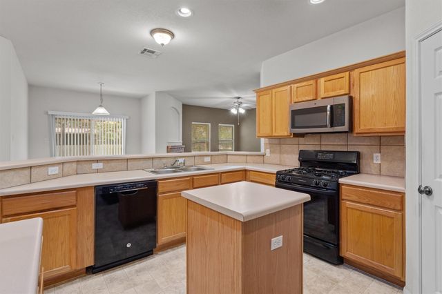 1916 Wheaton TRL, Cedar Park, TX 78613