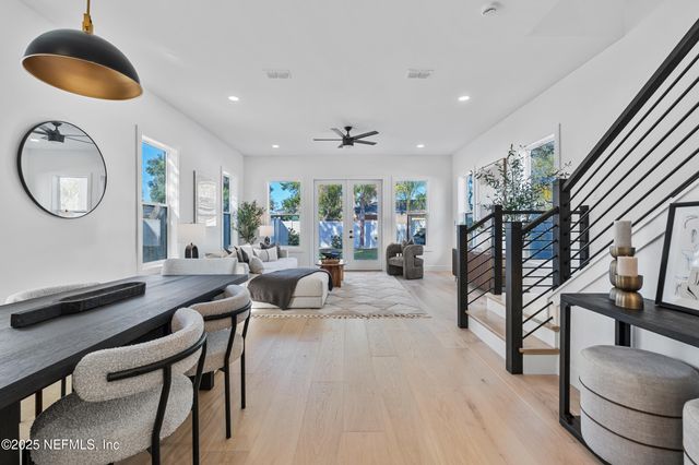 807 16TH Avenue S, Jacksonville Beach, FL 32250