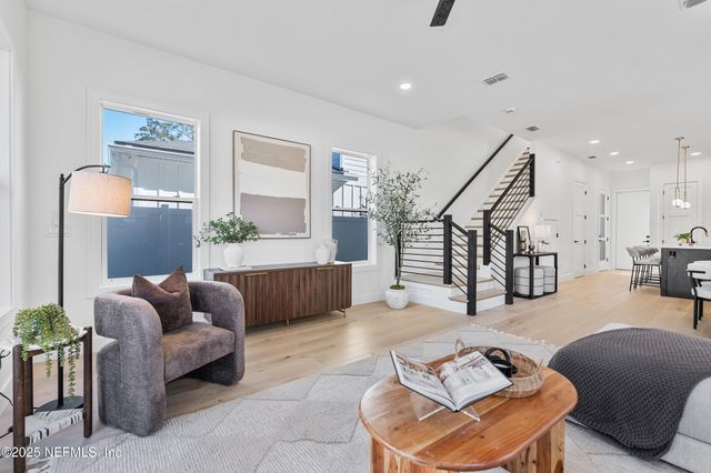 807 16TH Avenue S, Jacksonville Beach, FL 32250