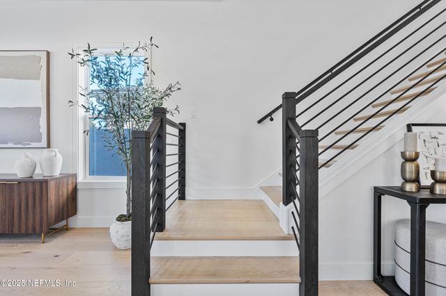 807 16TH Avenue S, Jacksonville Beach, FL 32250