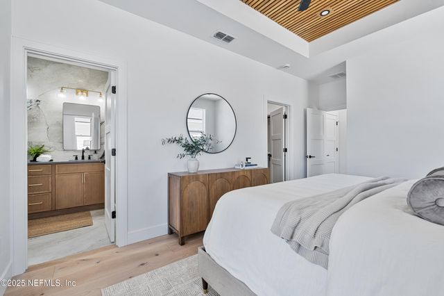 807 16TH Avenue S, Jacksonville Beach, FL 32250