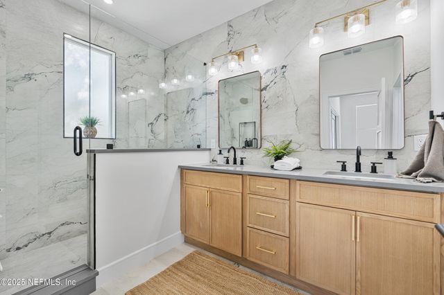 807 16TH Avenue S, Jacksonville Beach, FL 32250