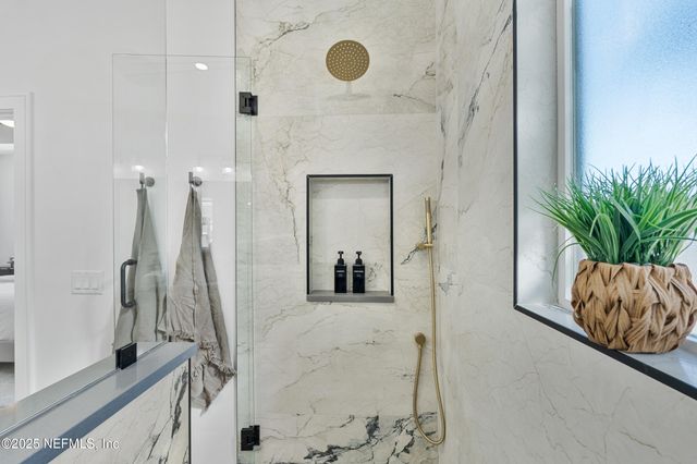 807 16TH Avenue S, Jacksonville Beach, FL 32250