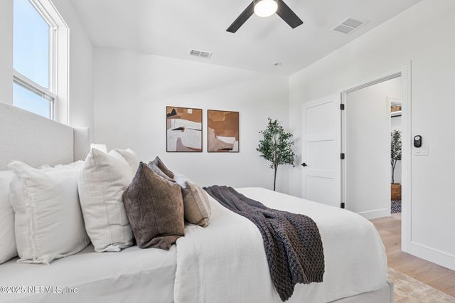 807 16TH Avenue S, Jacksonville Beach, FL 32250