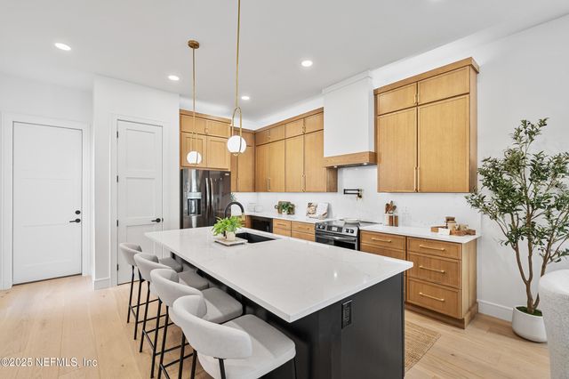 807 16TH Avenue S, Jacksonville Beach, FL 32250