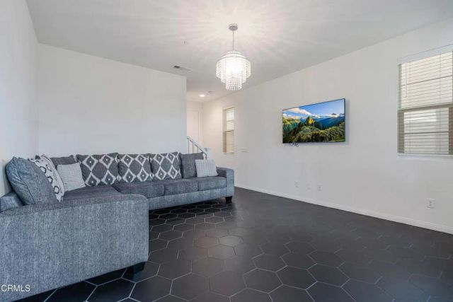 344 Campbell Court, Santa Paula, CA 93060