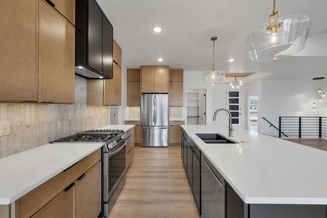 3785 BEACHMONT ROAD, De Pere, WI 54115