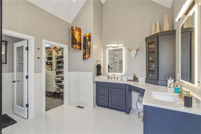 8186 Mcclanahan Drive, Browns Summit, NC 27214