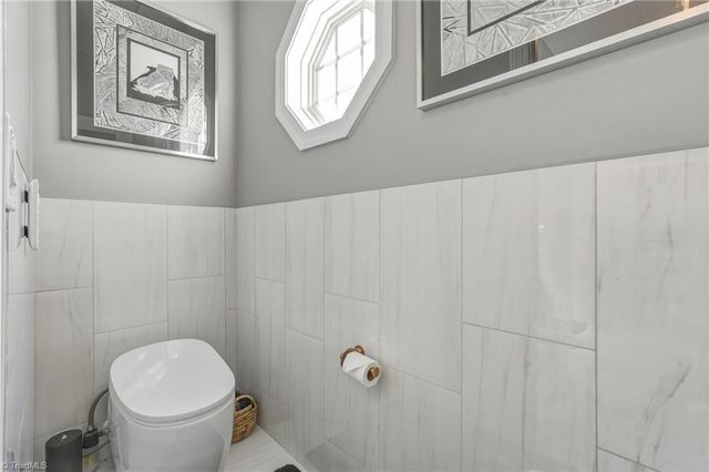 8186 Mcclanahan Drive, Browns Summit, NC 27214