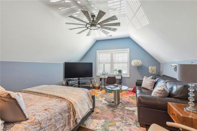 8186 Mcclanahan Drive, Browns Summit, NC 27214