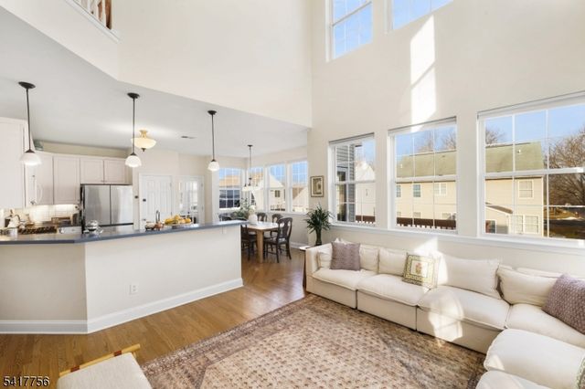 22 Kershaw Ct, Bridgewater Twp., NJ 08807