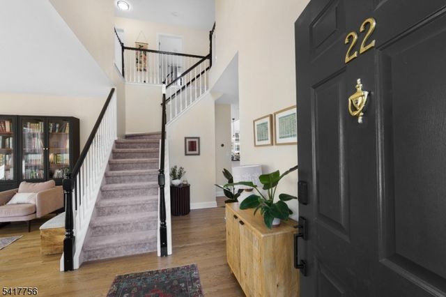 22 Kershaw Ct, Bridgewater Twp., NJ 08807