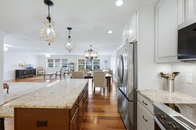 2713 RIVERBLUFF COURT V101, Sarasota, FL 34231