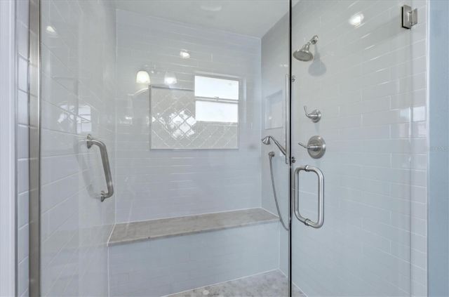 2713 RIVERBLUFF COURT V101, Sarasota, FL 34231