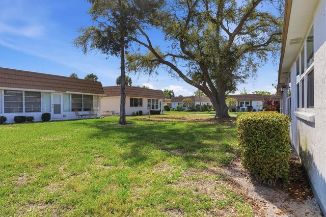 2713 RIVERBLUFF COURT V101, Sarasota, FL 34231