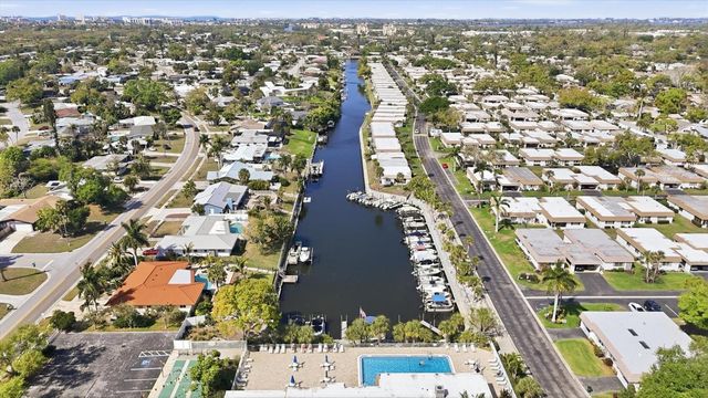 2713 RIVERBLUFF COURT V101, Sarasota, FL 34231