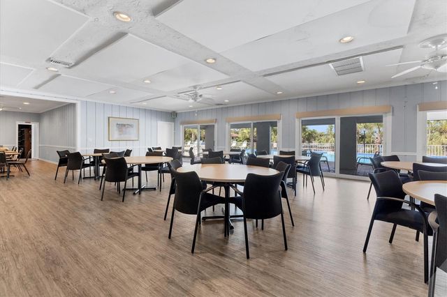 2713 RIVERBLUFF COURT V101, Sarasota, FL 34231