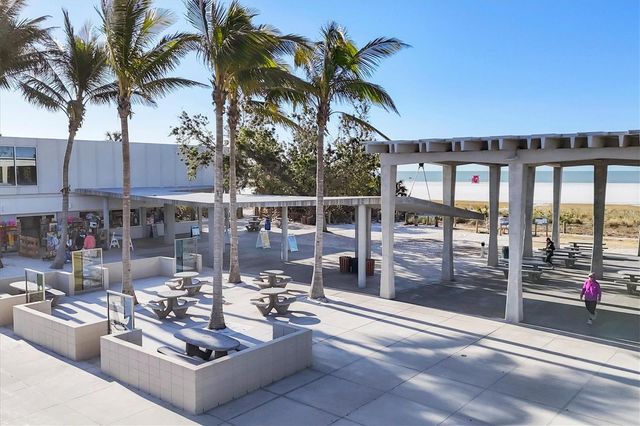 2713 RIVERBLUFF COURT V101, Sarasota, FL 34231