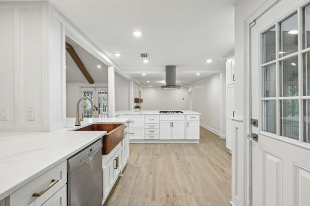 1905 Gainsborough Drive, Chamblee, GA 30341