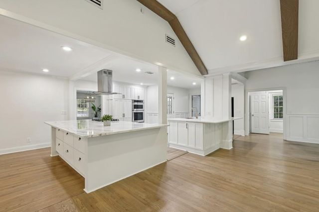 1905 Gainsborough Drive, Chamblee, GA 30341