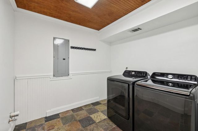 1905 Gainsborough Drive, Chamblee, GA 30341