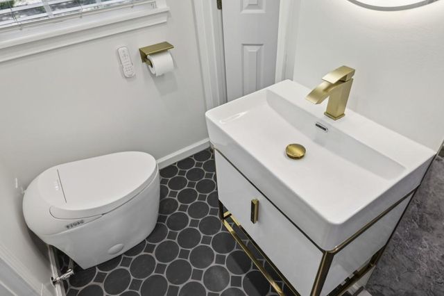 1905 Gainsborough Drive, Chamblee, GA 30341