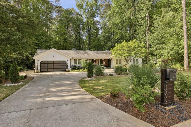 1905 Gainsborough Drive, Chamblee, GA 30341