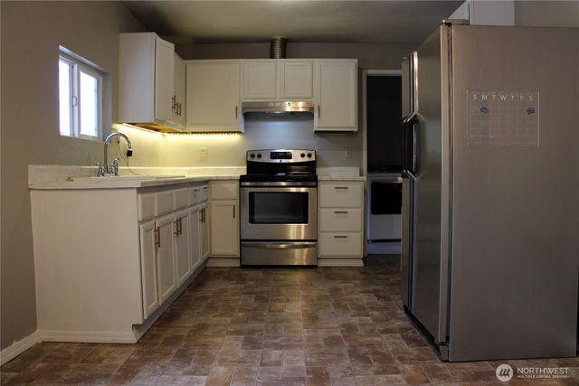 12020 79th Avenue S, Seattle, WA 98178