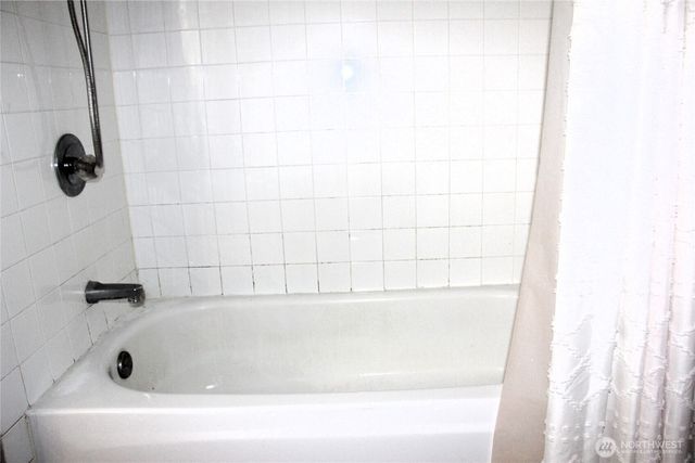 12020 79th Avenue S, Seattle, WA 98178