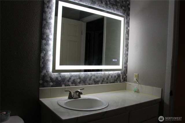 12020 79th Avenue S, Seattle, WA 98178