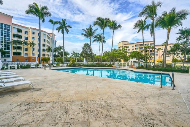 735 Crandon Blvd 503, Key Biscayne, FL 33149