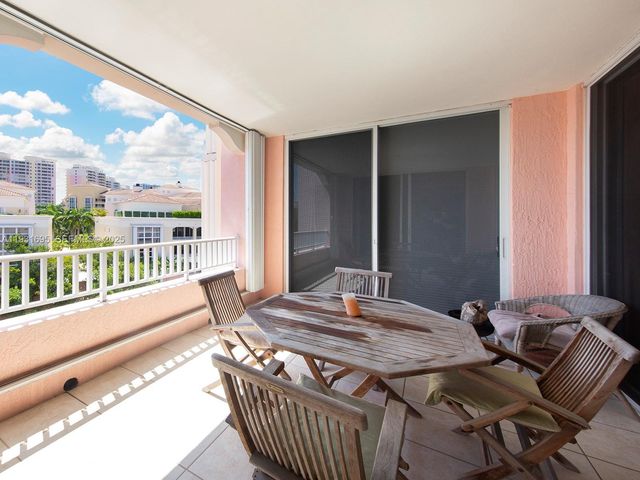 735 Crandon Blvd 503, Key Biscayne, FL 33149