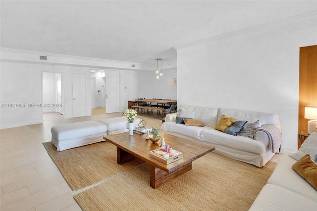 735 Crandon Blvd 503, Key Biscayne, FL 33149