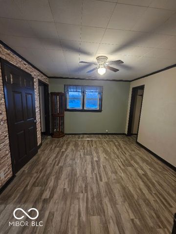 2903 E Freeport Road, Morristown, IN 46161