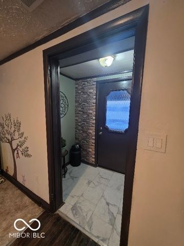 2903 E Freeport Road, Morristown, IN 46161