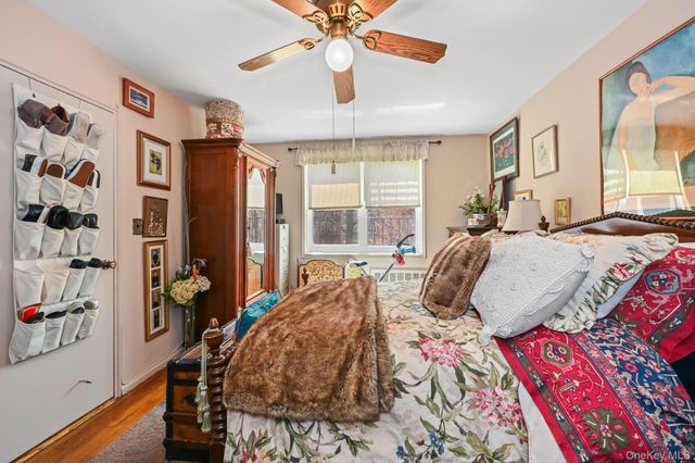 98 DeHaven Drive 2B, Yonkers, NY 10703