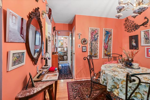 98 DeHaven Drive 2B, Yonkers, NY 10703