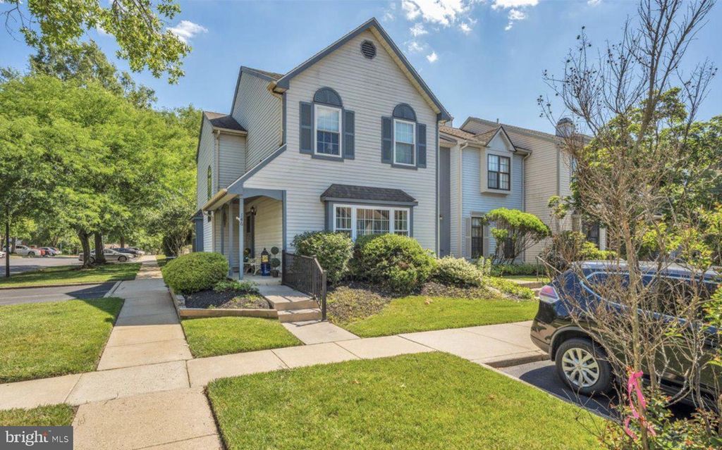 146 CROWN PRINCE DR, MARLTON, NJ 08053 — photo 2