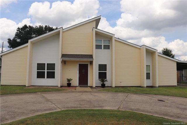 173 E Lee Street, Sulphur, LA 70663