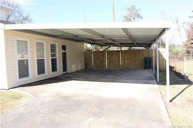 173 E Lee Street, Sulphur, LA 70663