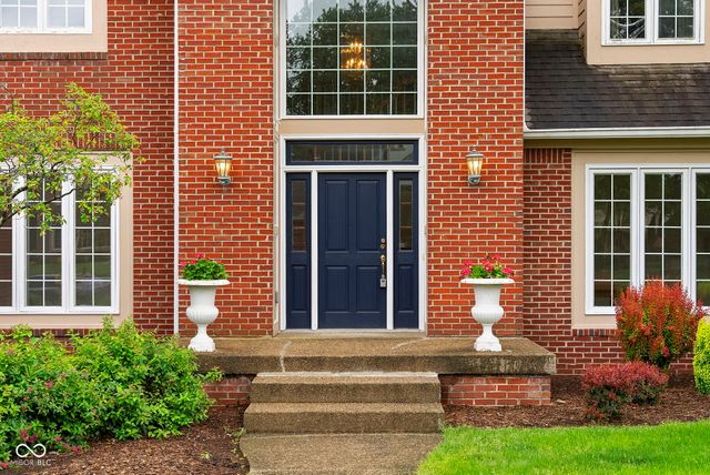 5553 N Salem Drive N, Carmel, IN 46033