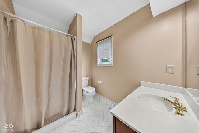 5553 N Salem Drive N, Carmel, IN 46033