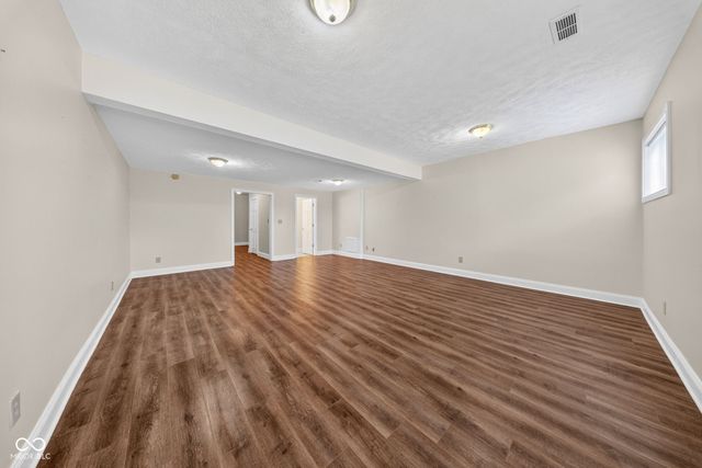 5553 N Salem Drive N, Carmel, IN 46033