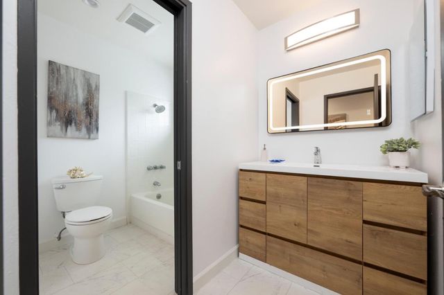 3 Yellowstone Way, Pacifica, CA 94044