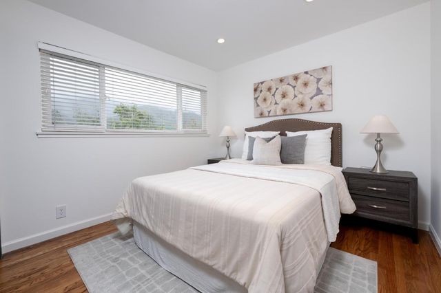 3 Yellowstone Way, Pacifica, CA 94044